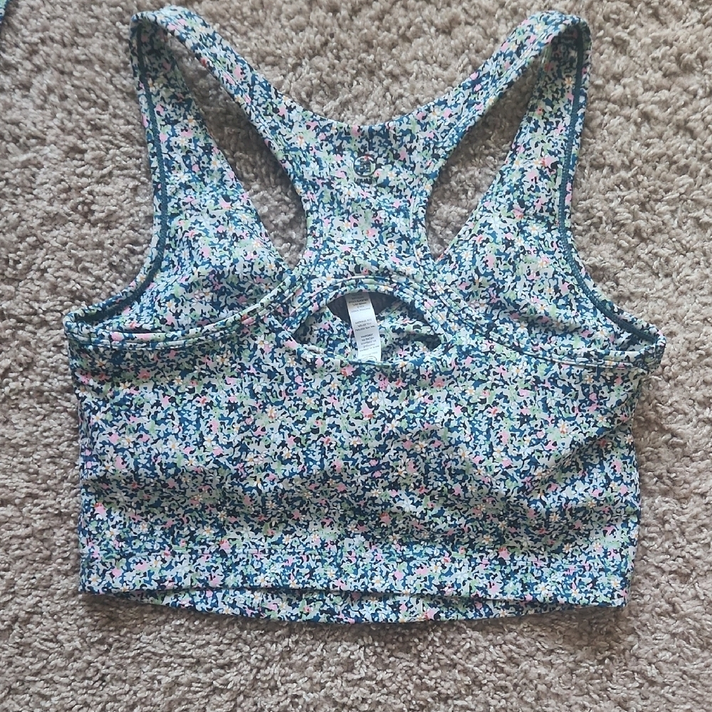 Sage Collective Blue Static Ditsy Sports Bra and Shorts Set - Picture 8 of 10